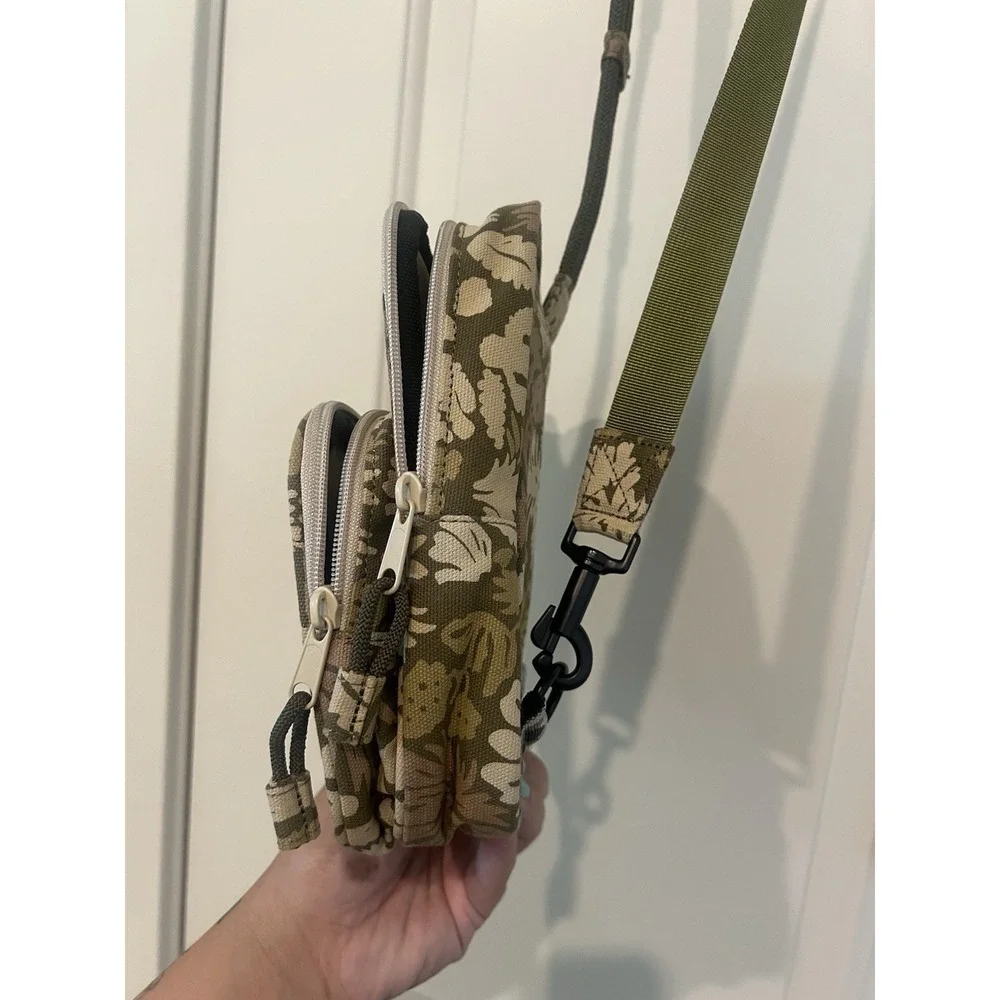 KAVU Desert Cactus Sling Sling Bag with Green Climbing Rope Strap NWOT Outdoor
